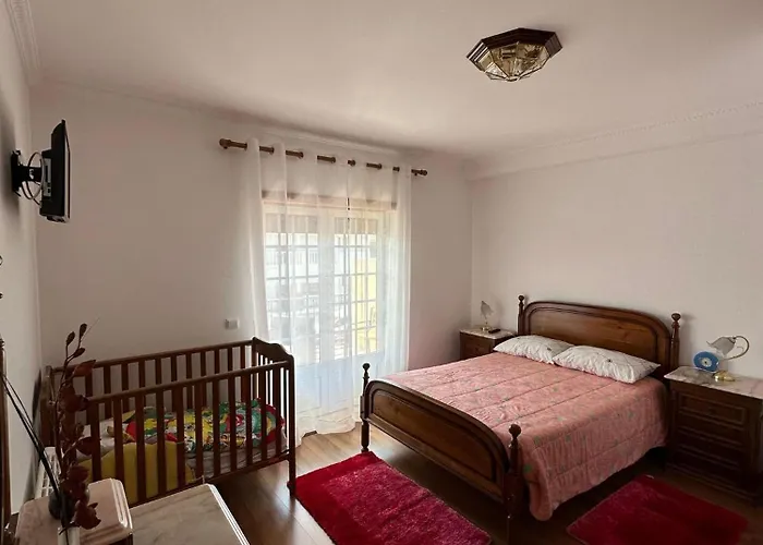 Luz Vivenda Pansiyon Nazaré